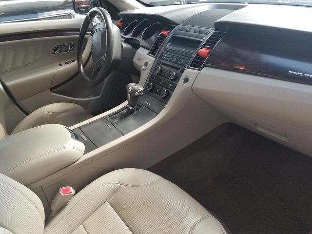 2011 Ford TAURUS LIMITED