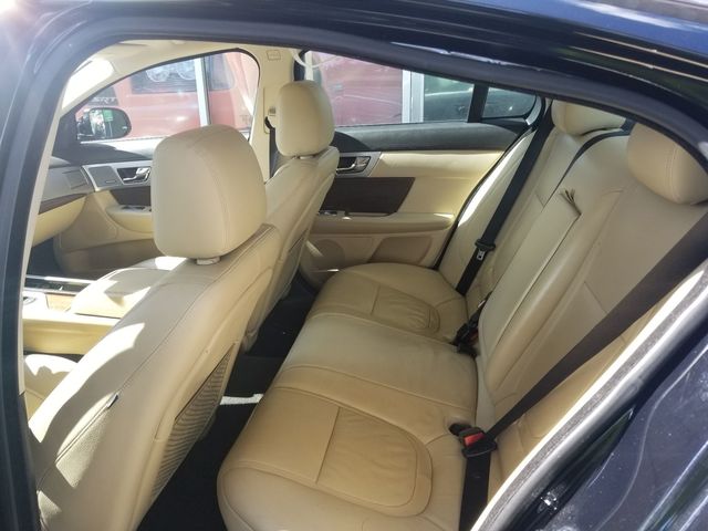 2013 Jaguar XF I4