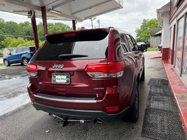 2018 Jeep CHEROKEE LIMITED