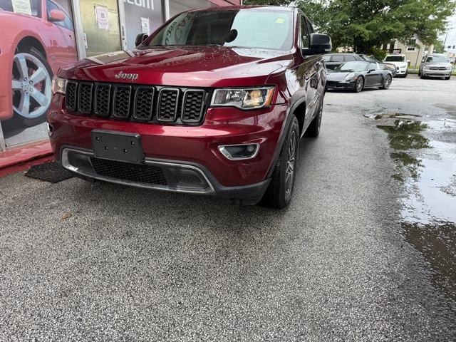 2018 Jeep CHEROKEE LIMITED