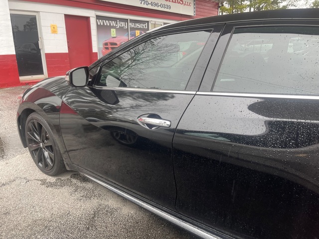2017 Nissan MAXIMA SR