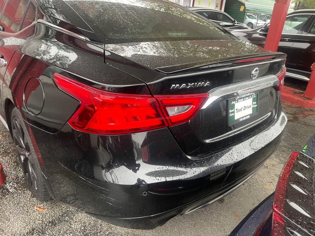 2017 Nissan MAXIMA SR