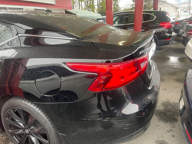 2017 Nissan MAXIMA SR