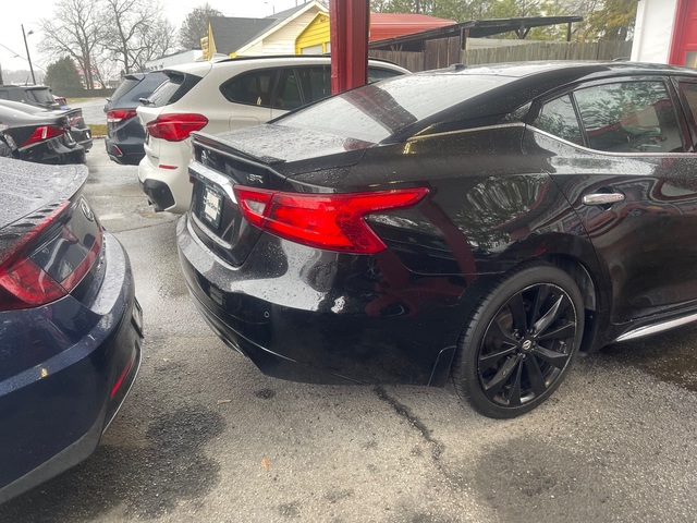 2017 Nissan MAXIMA SR