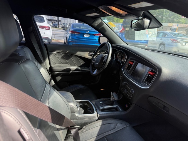 2015 Dodge CHARGER SXT
