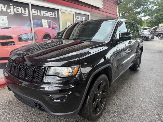 2018 Jeep GRAND CHEROKEE LAREDO