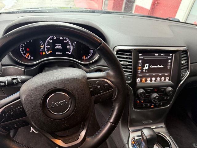 2018 Jeep GRAND CHEROKEE LAREDO