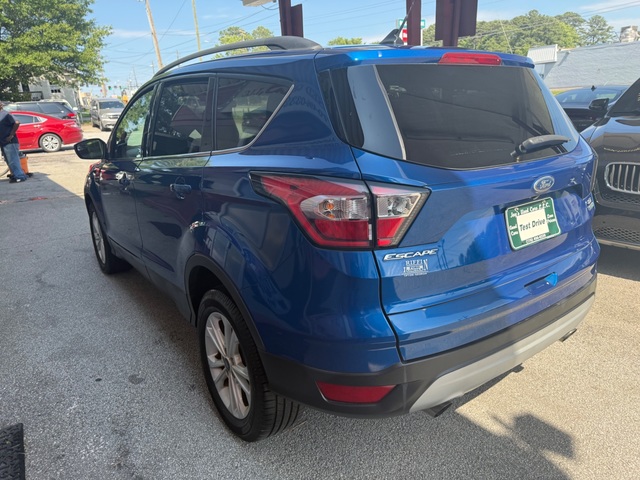 2018 Ford ESCAPE SE