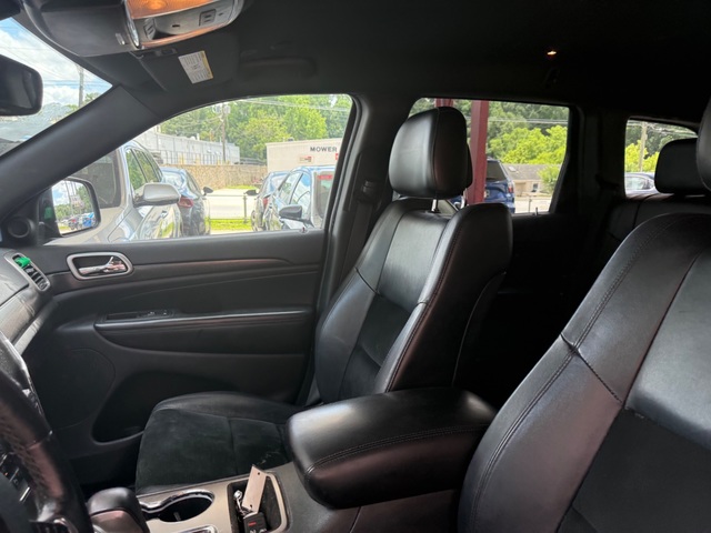 2018 Jeep GRAND CHEROKEE LAREDO