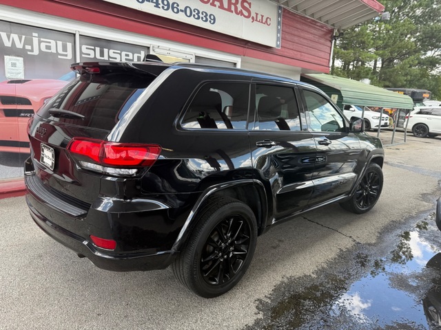 2018 Jeep GRAND CHEROKEE LAREDO