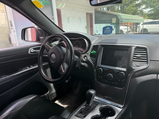 2018 Jeep GRAND CHEROKEE LAREDO