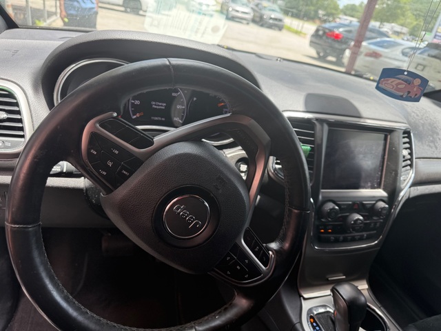 2018 Jeep GRAND CHEROKEE LAREDO