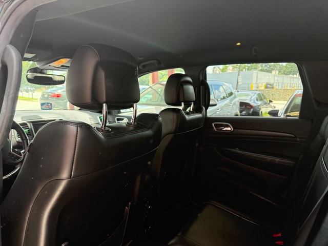 2018 Jeep GRAND CHEROKEE LAREDO