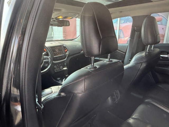 2016 Jeep CHEROKEE TRAILHAWK