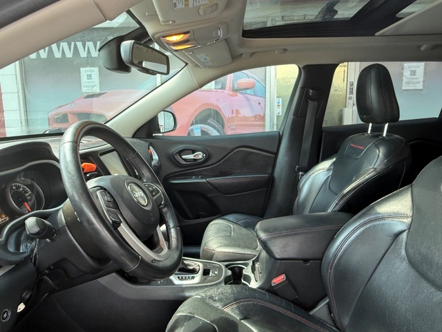 2016 Jeep CHEROKEE TRAILHAWK