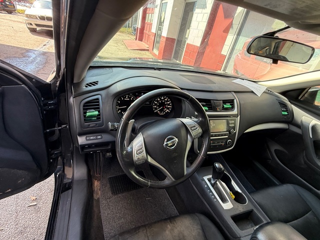 2017 Nissan ALTIMA SR