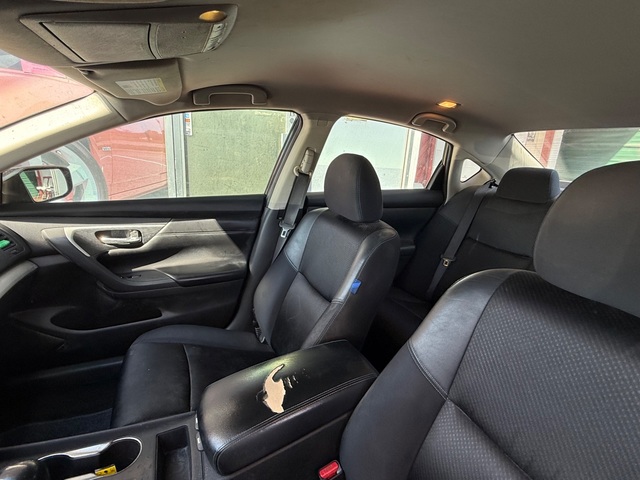 2017 Nissan ALTIMA SR