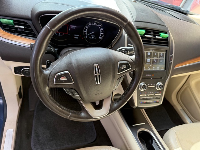 2016 Lincoln MKC RESERVE