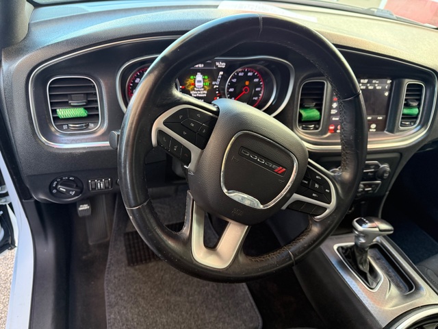 2018 Dodge CHARGER SXT