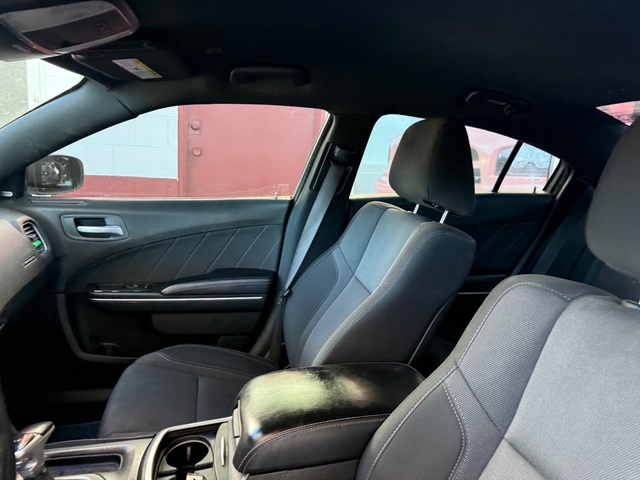 2018 Dodge CHARGER SXT