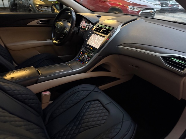 2017 Lincoln MKZ RESERVE