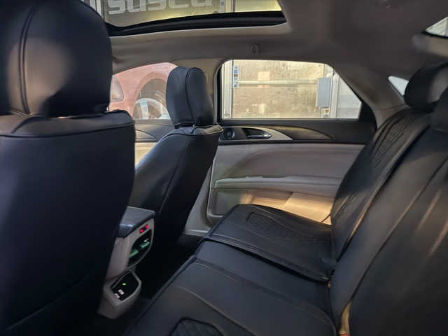 2017 Lincoln MKZ RESERVE