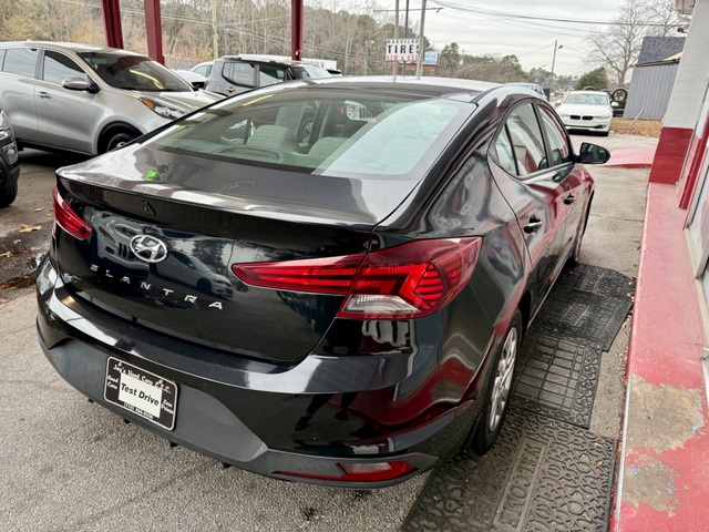 2019 Hyundai ELANTRA SE