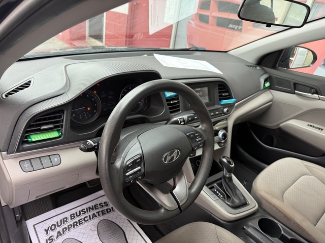 2019 Hyundai ELANTRA SE
