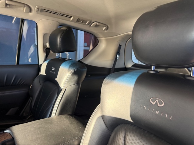 2011 INFINITI QX56 V8