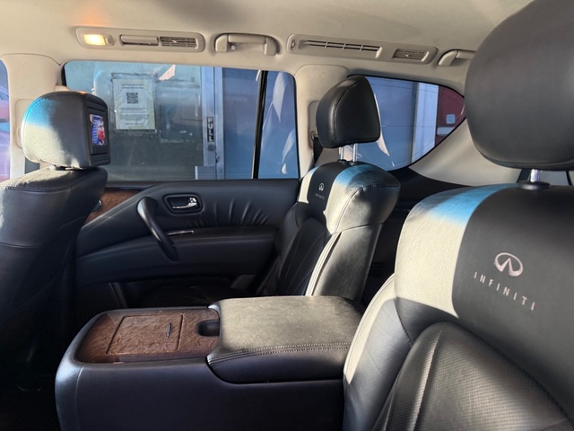 2011 INFINITI QX56 V8