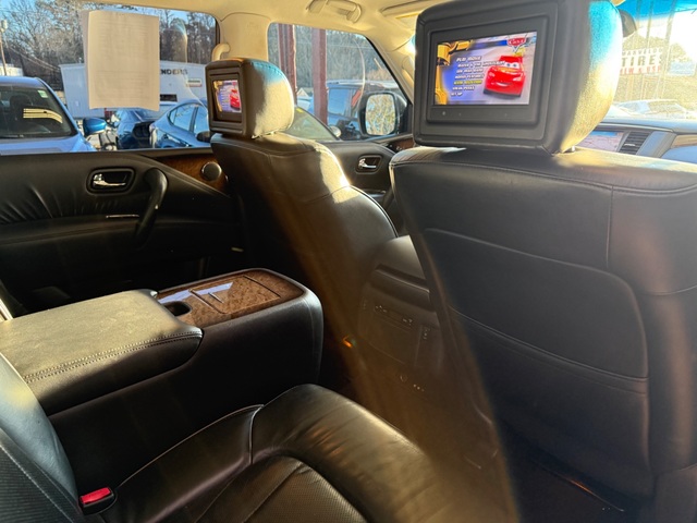 2011 INFINITI QX56 V8