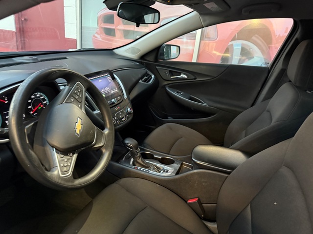 2023 Chevrolet MALIBU LS