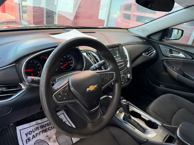 2017 Chevrolet MALIBU LT