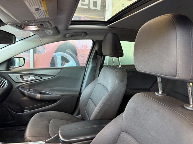 2017 Chevrolet MALIBU LT