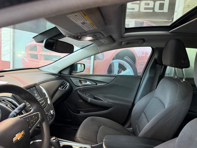 2017 Chevrolet MALIBU LT