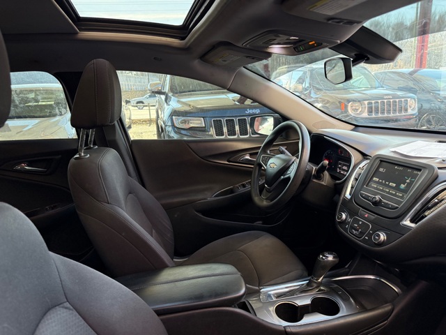 2017 Chevrolet MALIBU LT