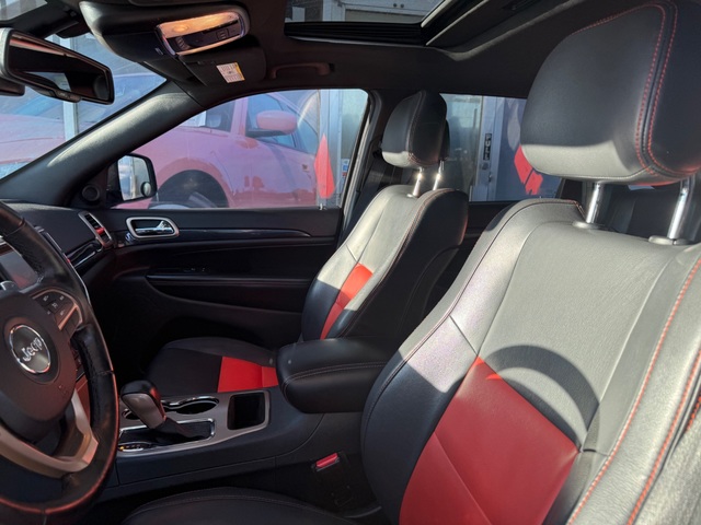 2016 Jeep GRAND CHEROKEE LAREDO