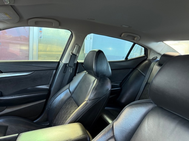 2016 Nissan MAXIMA SR