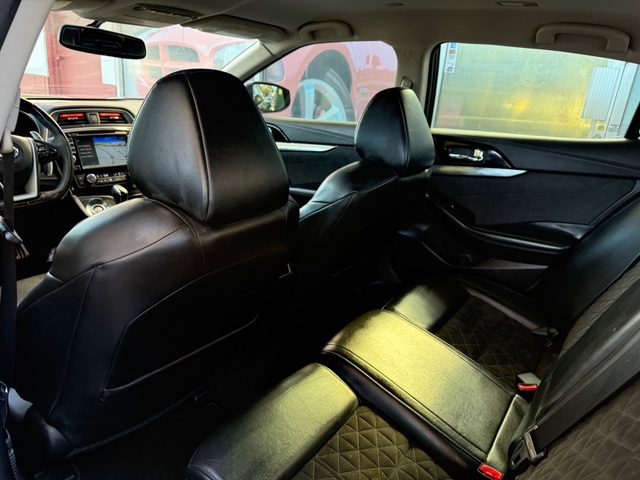 2016 Nissan MAXIMA SR