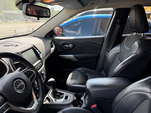 2018 Jeep CHEROKEE LATITUDE PLUS