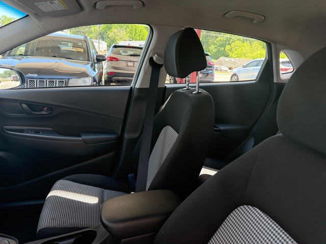 2023 Hyundai KONA SE