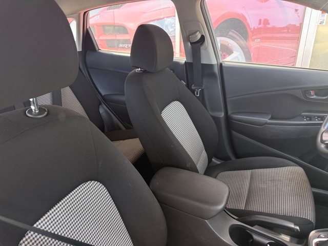 2023 Hyundai KONA SE