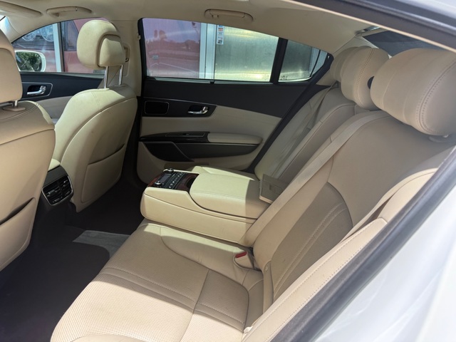 2016 Kia K900 LUXURY