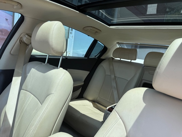 2016 Kia K900 LUXURY