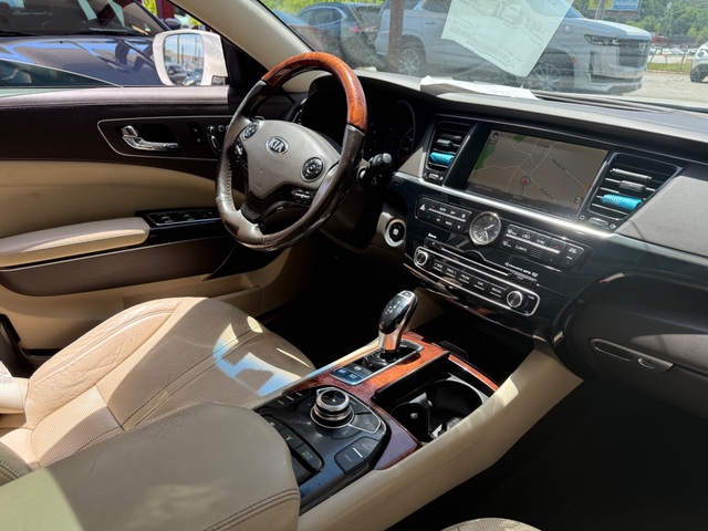 2016 Kia K900 LUXURY