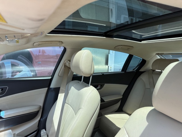2016 Kia K900 LUXURY