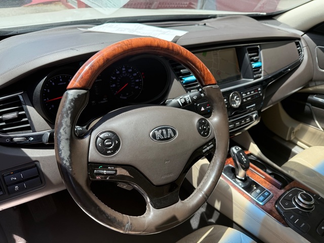 2016 Kia K900 LUXURY