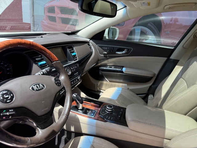 2016 Kia K900 LUXURY