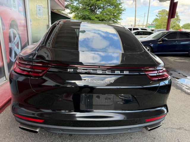 2017 Porsche PANAMERA 2