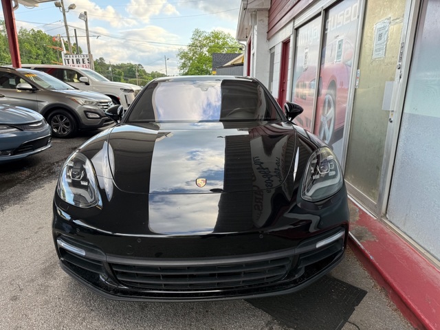 2017 Porsche PANAMERA 2